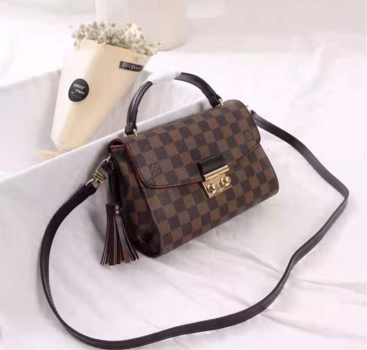 SALE !!! Leather woman handbags on sale